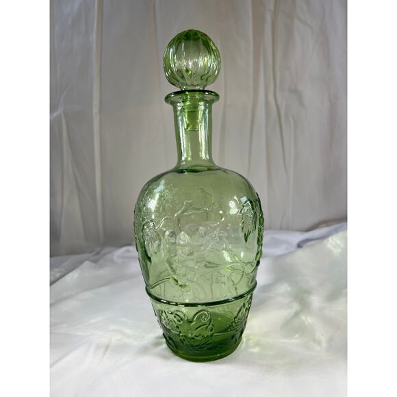 Light Green Glass Wine Bottle & Stopper MCM Vineyard Pattern Embossed Decanter - Picture 5 of 16